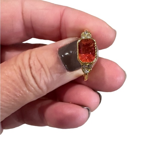 Minimalist Electroplated Gold Ring with Ruby Stone - Picture 6 of 7